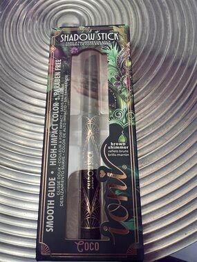 IONI VEIL of ALLURE NIB COCO BROWN SHIMMER SMOOTH GLIDE SHADOW STICK.